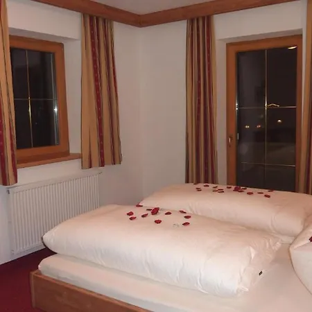 Ferienhof Nogler Zellberg Zimmer foto