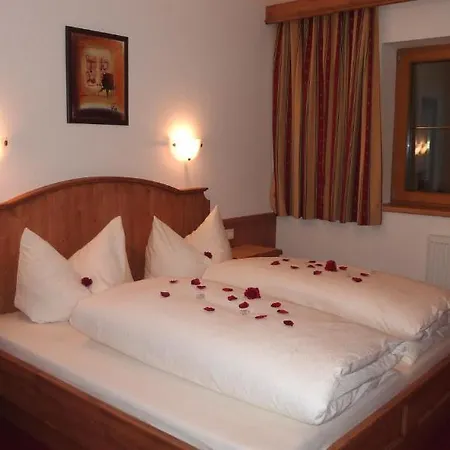 Ferienhof Nogler Zellberg Zimmer foto